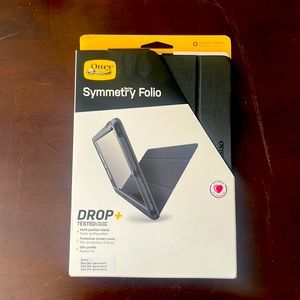 OtterBox Symmetry Series Folio for iPad 7th 8th 9th Generation